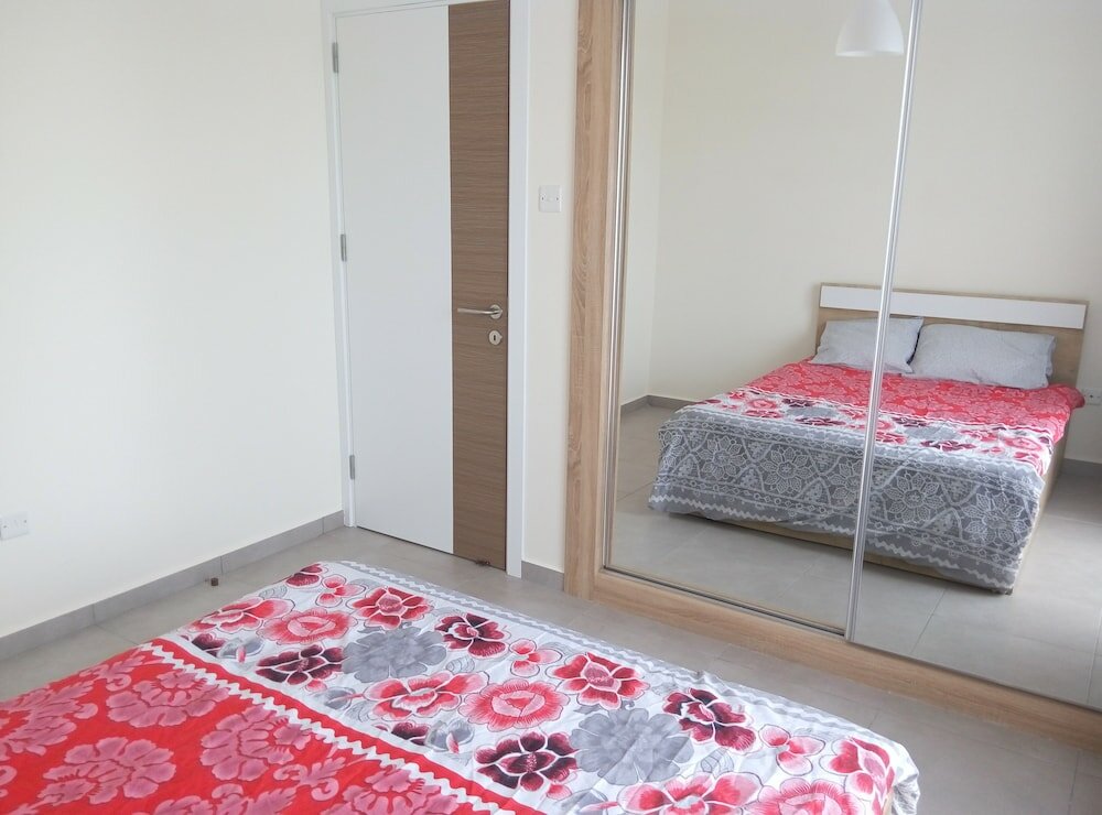 Фото One Bedroom Apartment at Longbeach