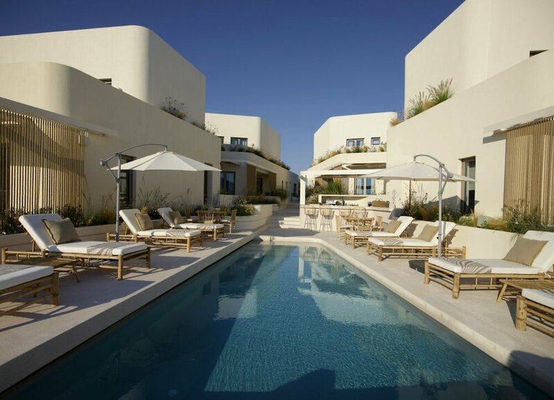 Гостиница White Pebble Suites