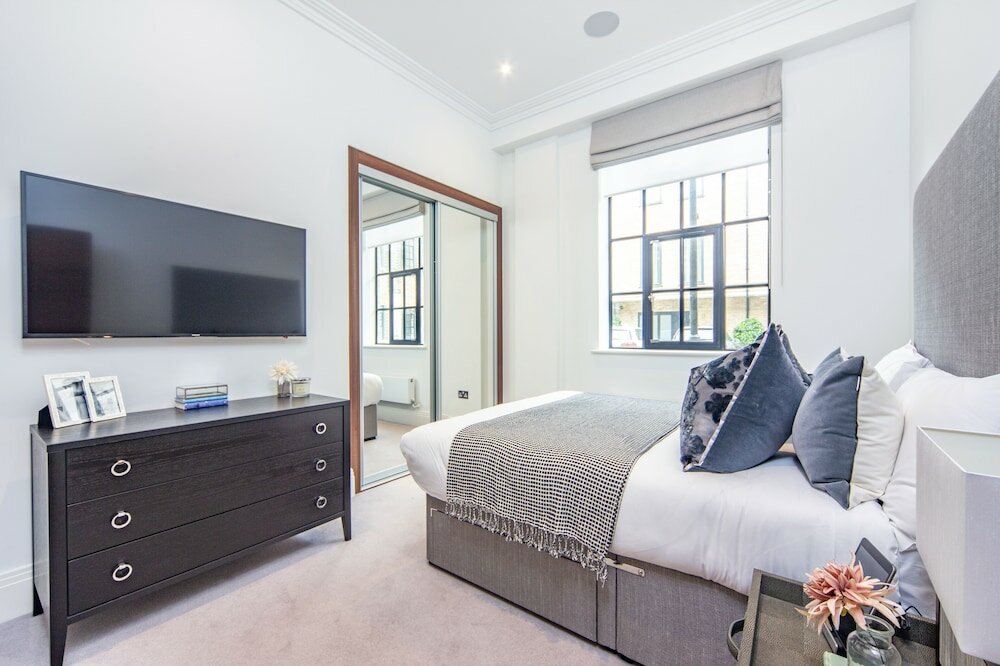 Фото Palace Wharf Apartments