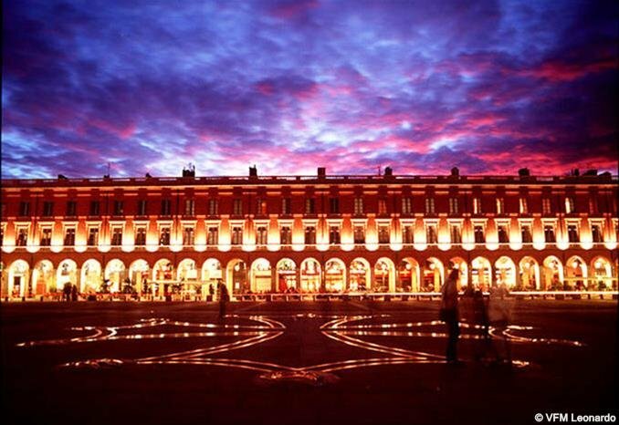 Фото Holiday Inn Express Toulouse Airport