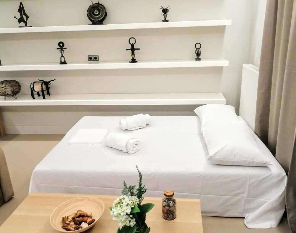 Фото Luxurious minimal apartment in Acropolis