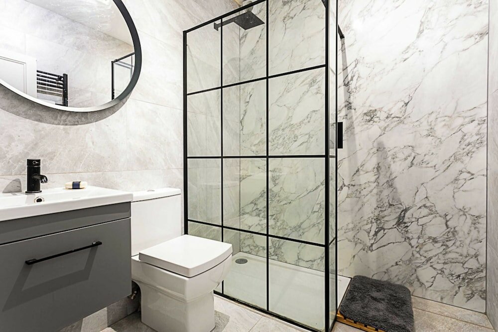 Фото Kensington Retreat With Private Patio