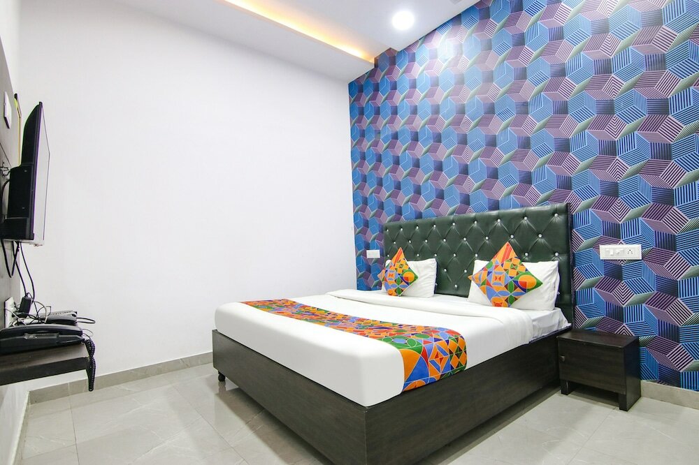 Фото Fabhotel City Stay