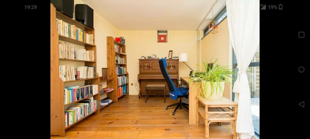 Фото The Hague B&b