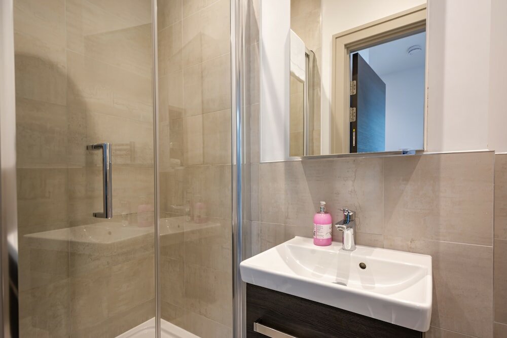 Фото Comfy One Bedroom Apartment in Harrow