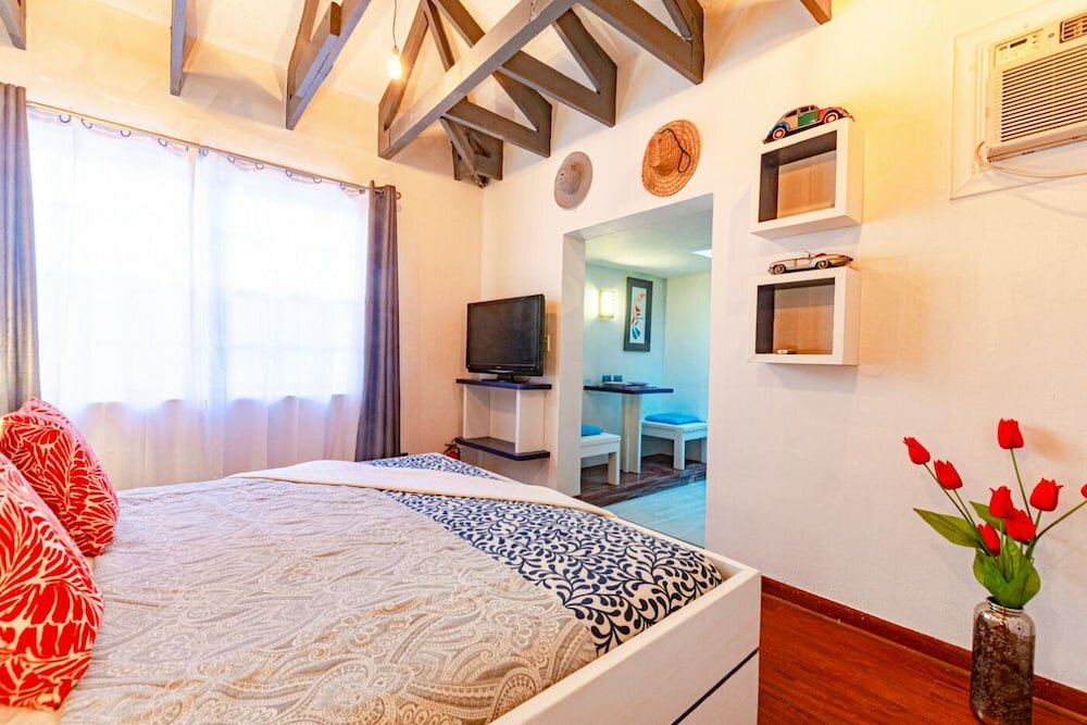 Фото Parrot Cottage at Love Beach Pool