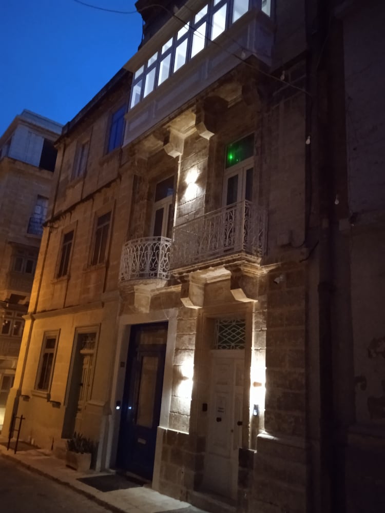 Фото Tritoni Valletta Boutique Hotel