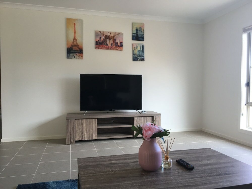 Фото Apple House Upper Point Cook