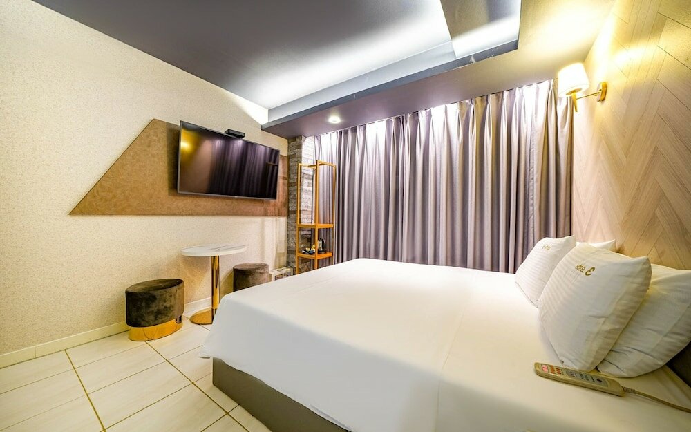 Фото Busan Hadan E Palace Hotel