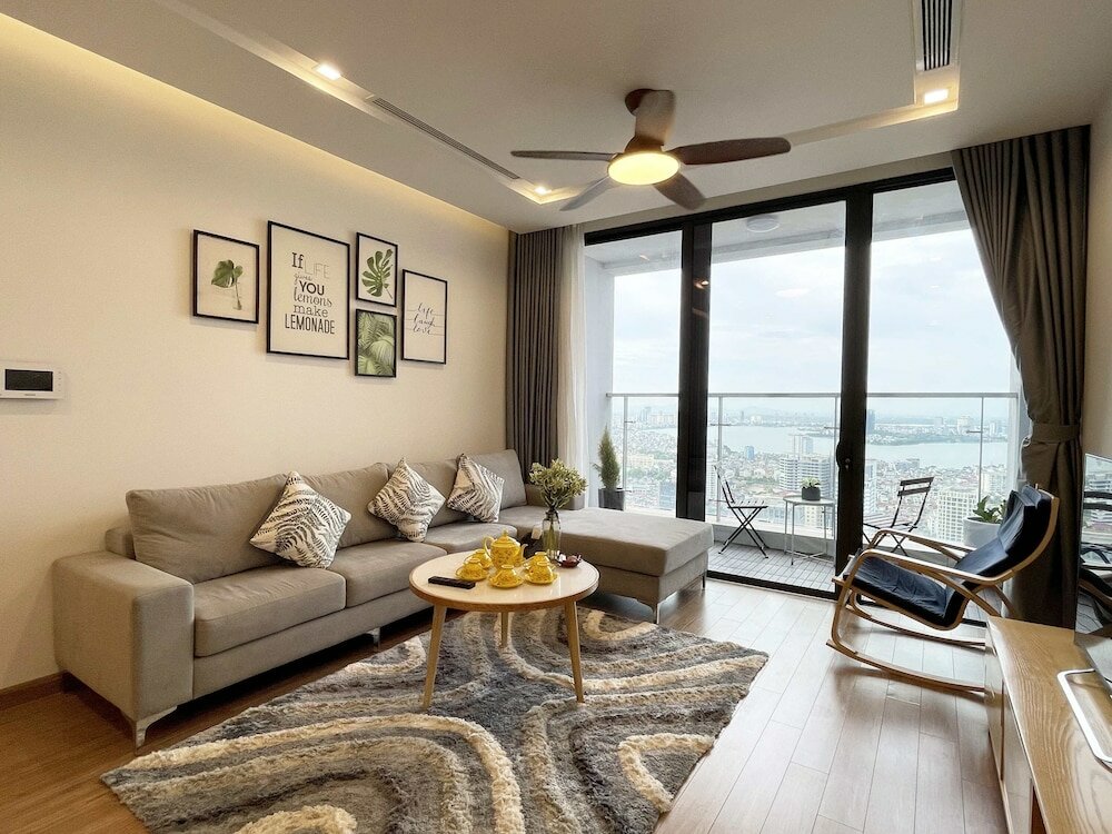 Фото Luxury Apartments Vinhomes Metropolis