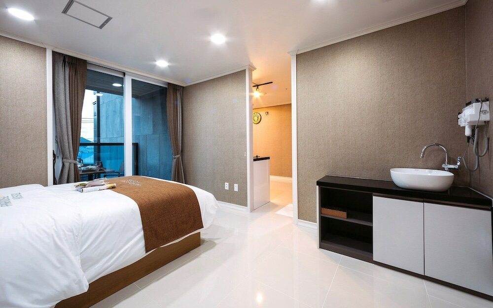 Фото Yeosu Paradise SPA Pension