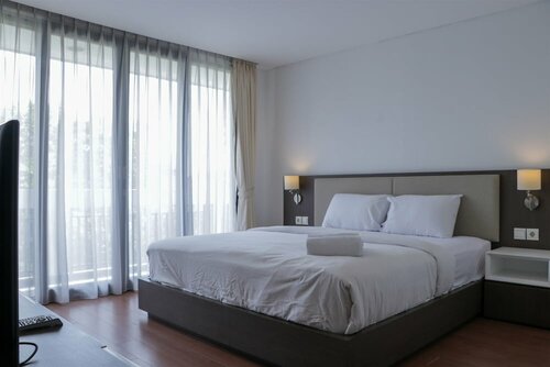 Гостиница Spacious And Modern 3Br Apartment At Simprug Park Residences в Джакарте