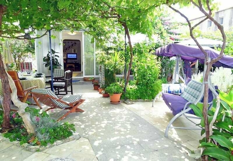 Гостиница Zeljko - With Nice Garden - H