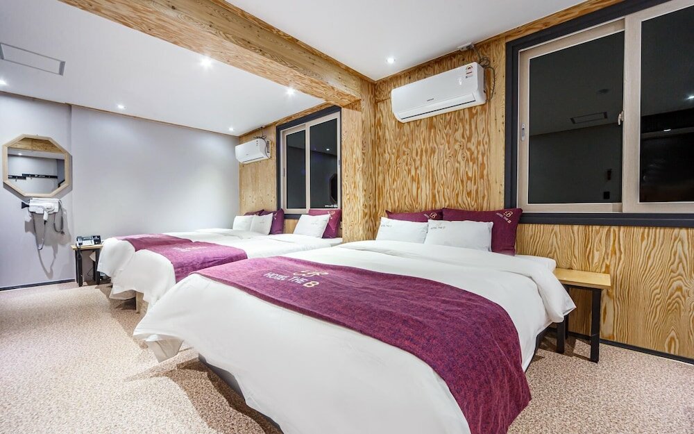 Фото Yeosu Hotel The B