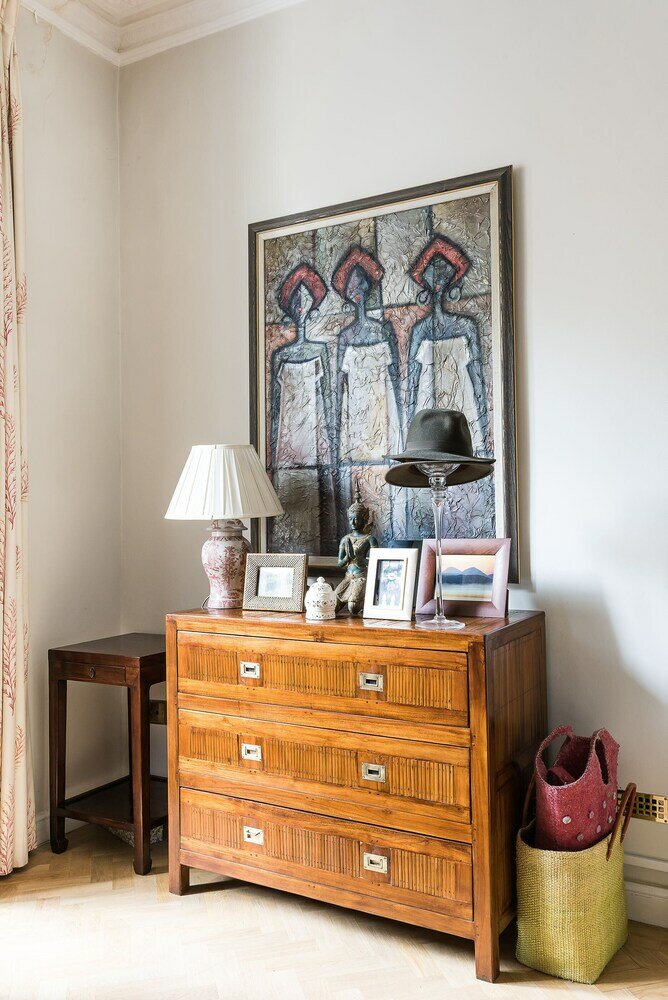 Фото Distinctive Kensington 1-bed flat