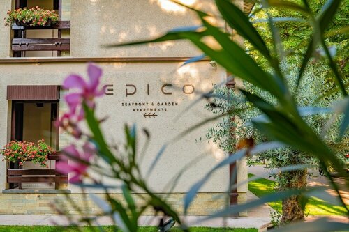 Гостиница Epico Seafront & Garden Apartments