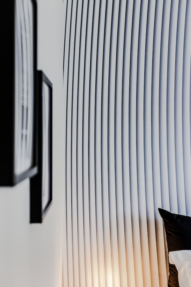 Фото Upstreet Convenient 2bd Apartment