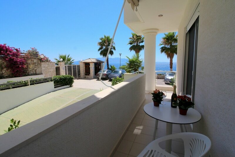 Гостиница Albania Dream Beachfront Apartment