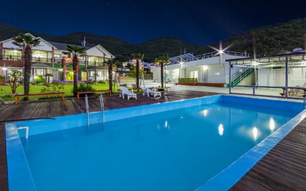 Фото Yeosu Glow Floor Pension