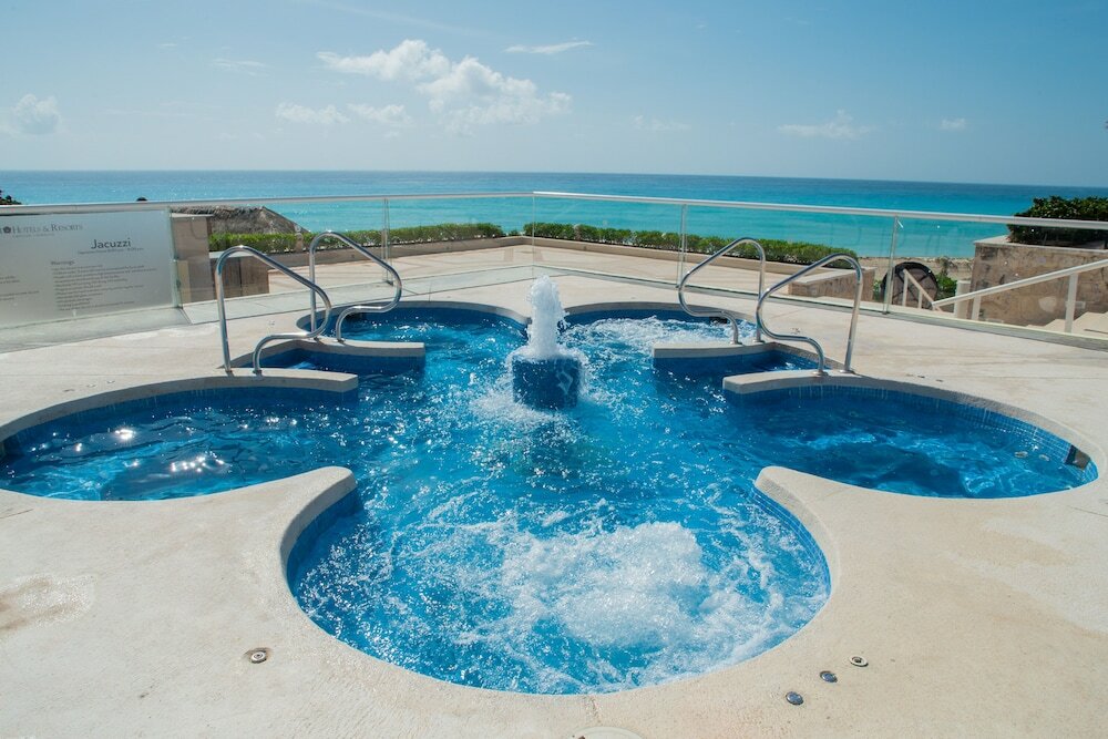 Фото Family 3 Bedroom Ocean Villa by Wyndham Grand Cancun