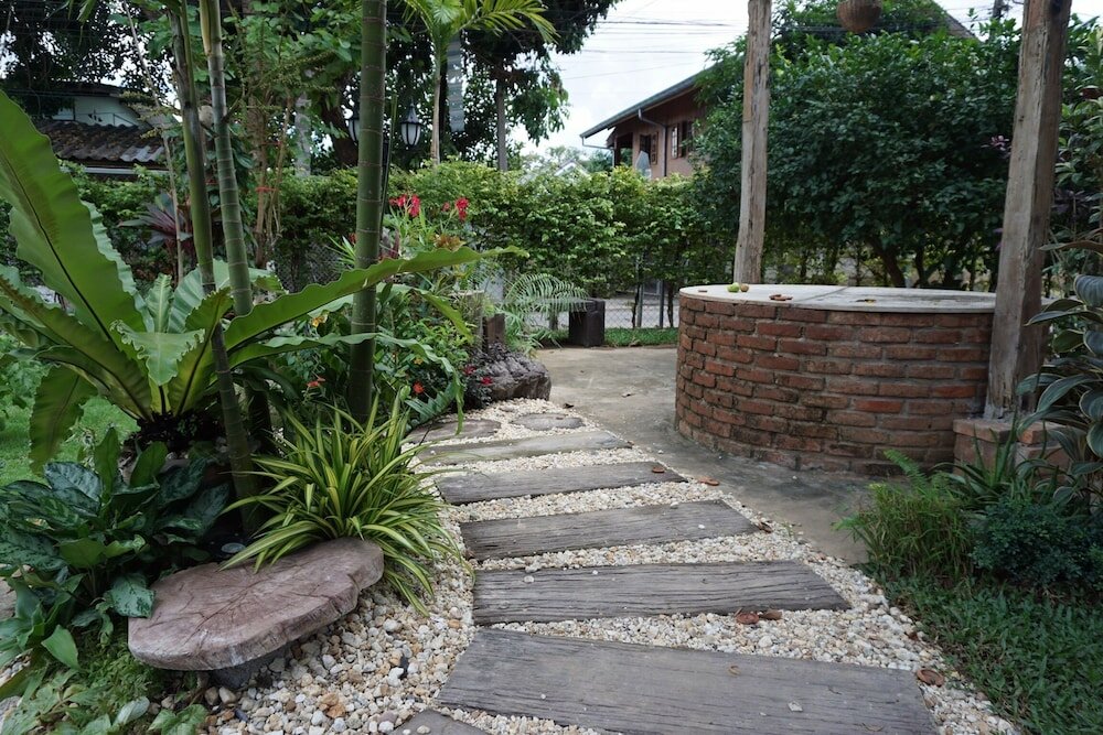 Фото Tha Ma-O Bouteak Homestay