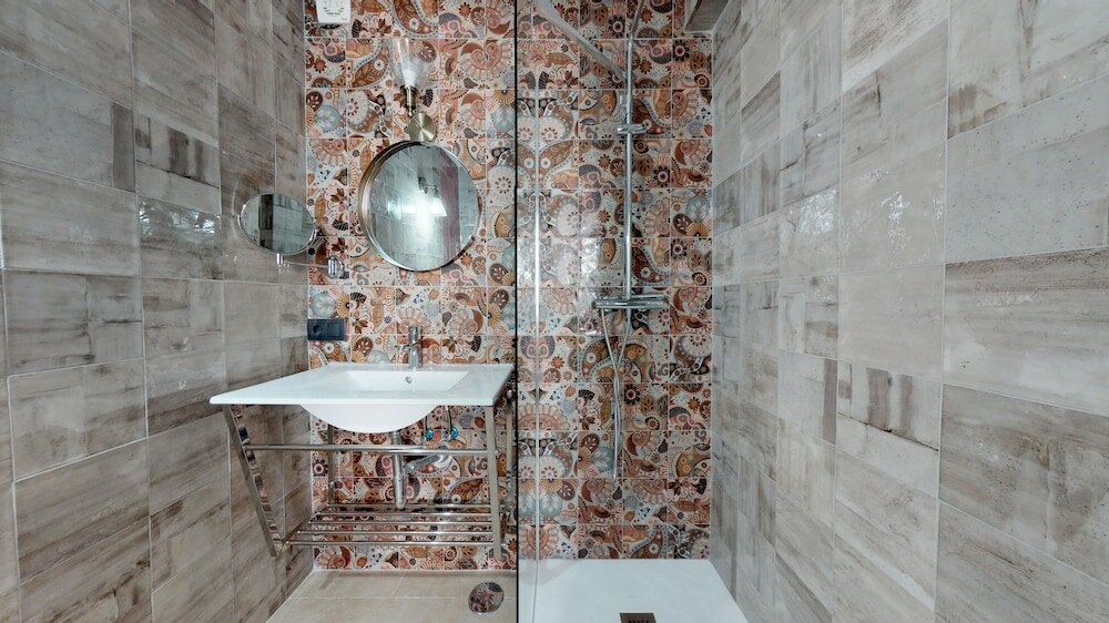 Фото Hostal Boutique La Española by Bossh Hotels