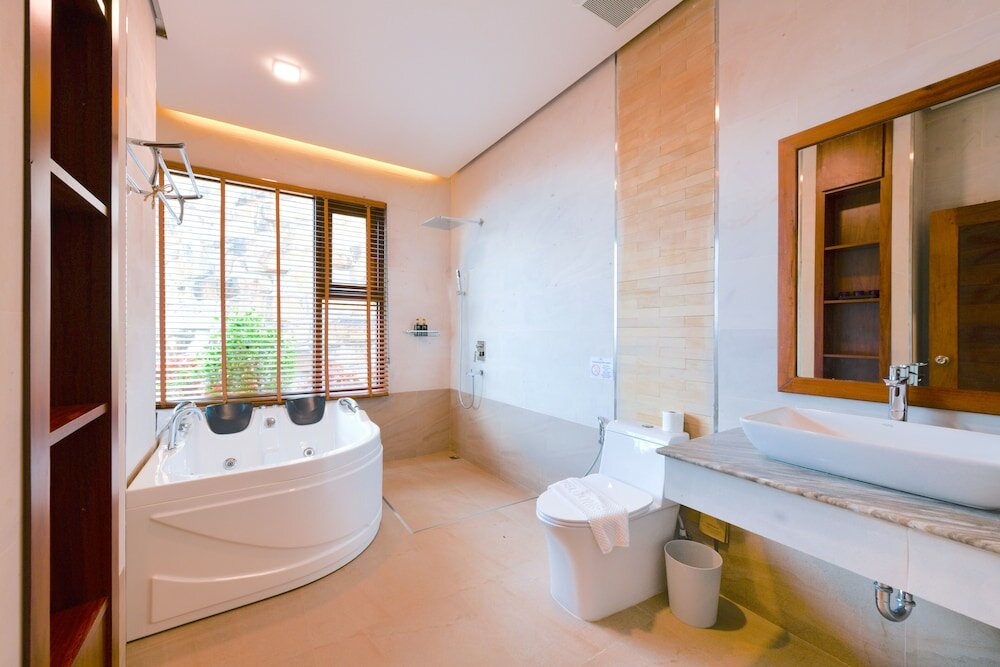 Фото Phi Phi Mountain Beach Resort