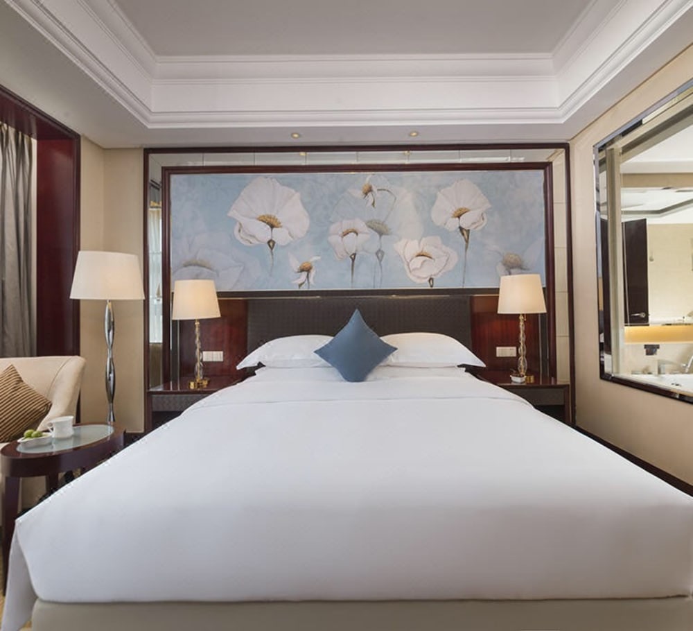 Фото Maison New Century Hotel Cixi