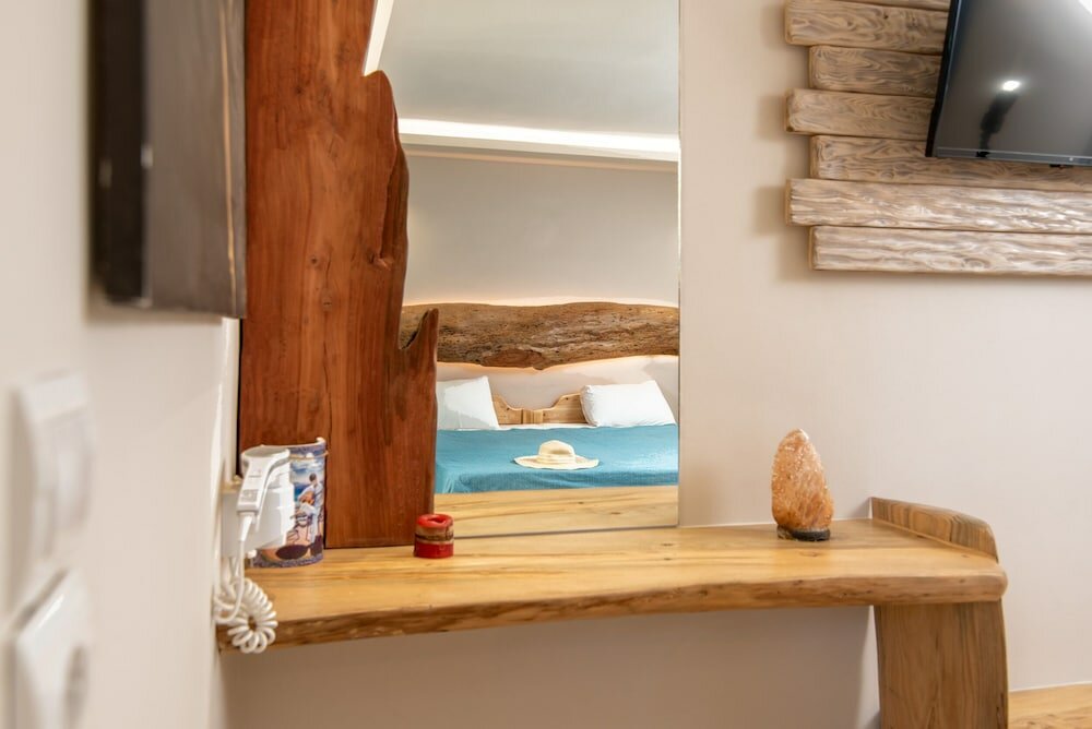 Фото Отель Iniochos