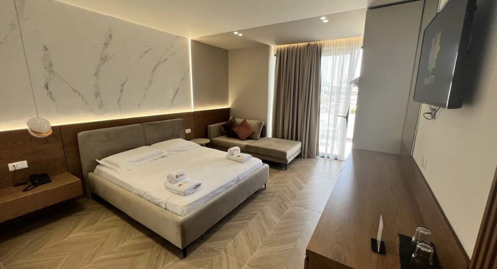 Фото Hotel Memaj