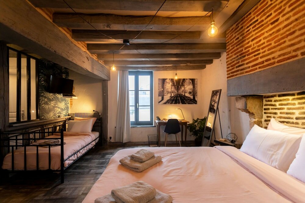 Фото La Tour aux Grains