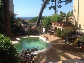 Фото Hôtel Petit Palais