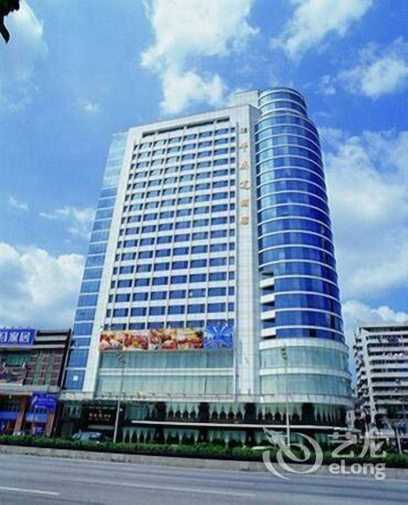 Фото отеля 1