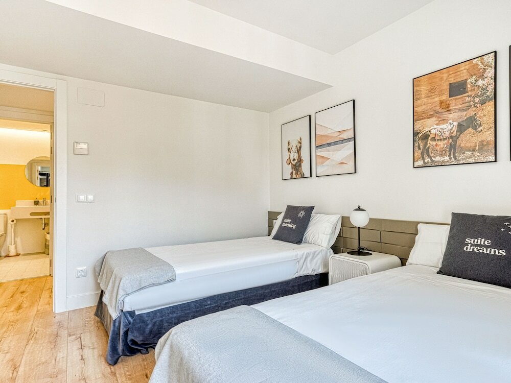 Фото Limehome Haro Calle de la Vega