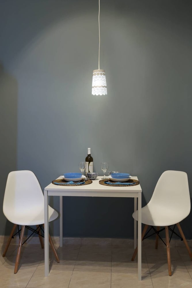 Фото Stylish Modern Apartment