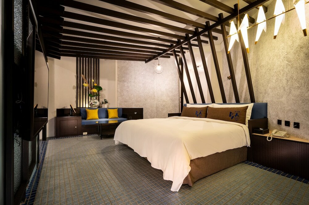 Фото Birdman Motel