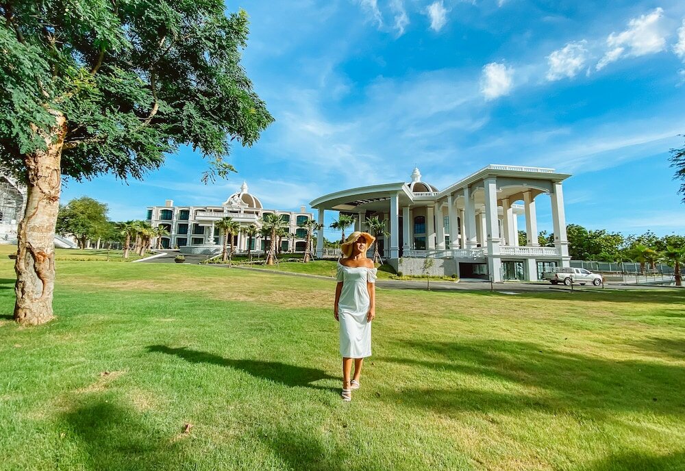 Фото Grand Lord Hotel& Residence