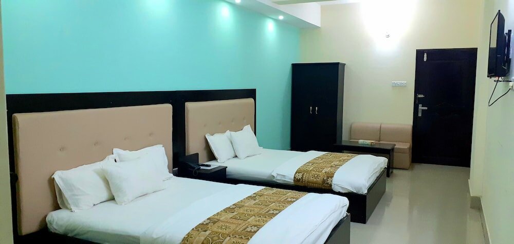 Фото Hotel Grand Surma