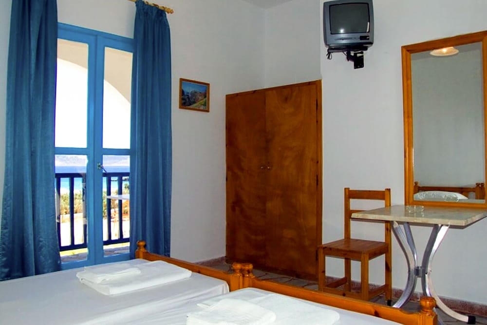 Фото Finikas Hotel