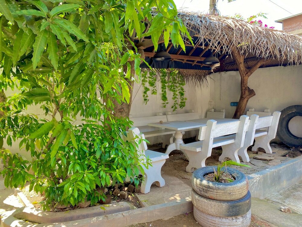 Фото Seconds Hostel