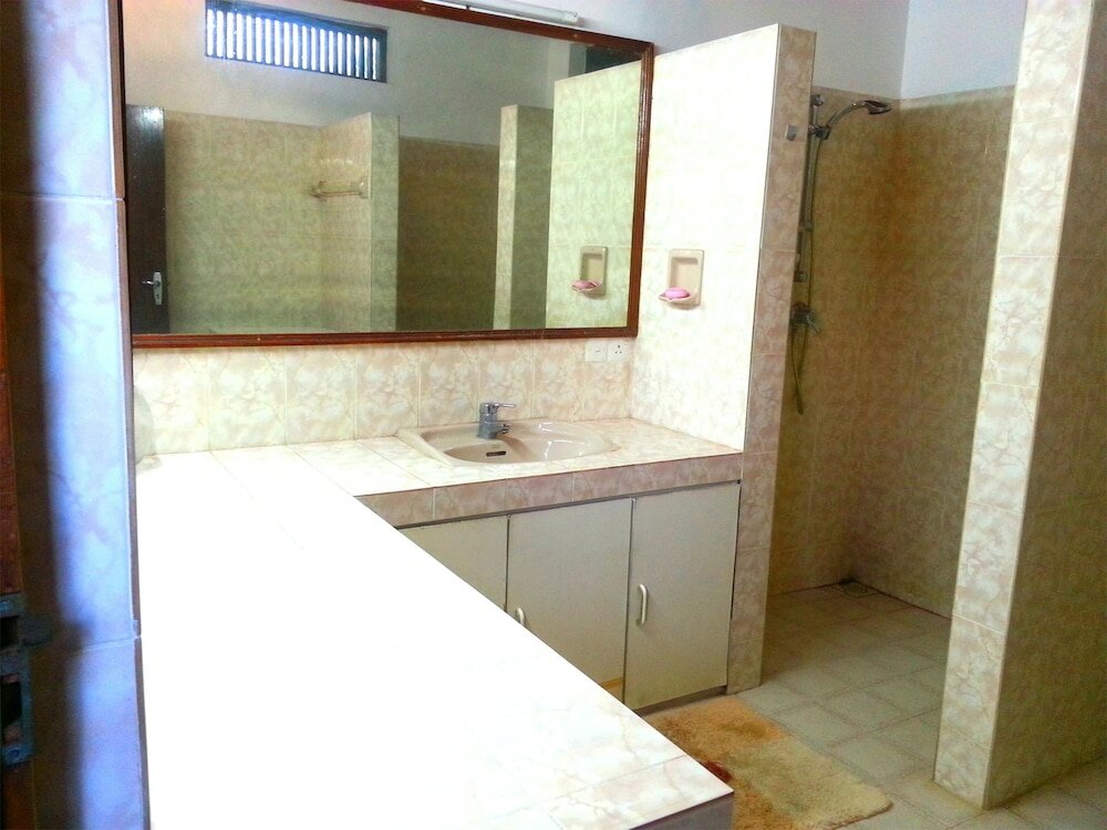 Фото Chaya Villa Guest House