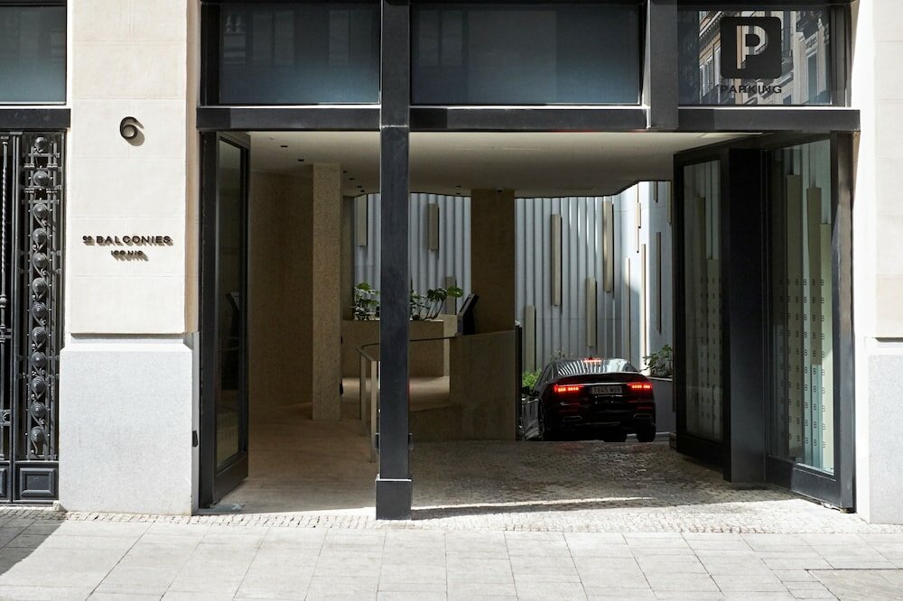 Фото 60 Balconies Iconic