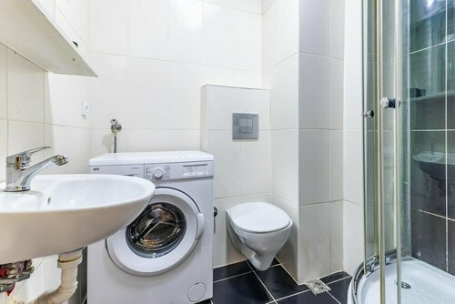 Апартаменты Cozy and Modern Studio With City View in Atasehir в Аташехире