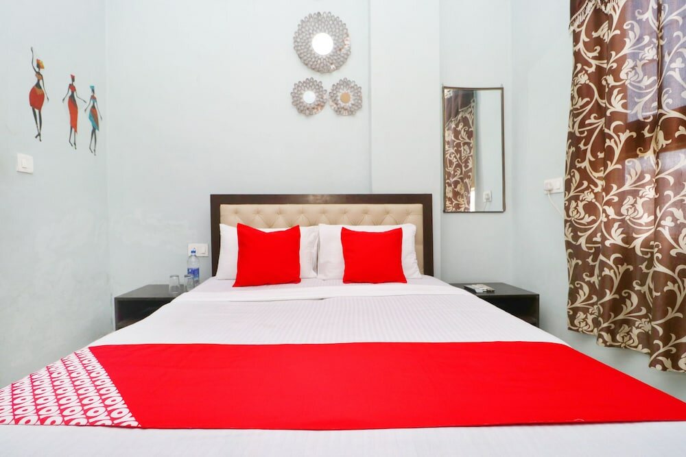 Фото Oyo 39626 Rj Royal Guest House