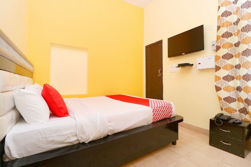 Фото Oyo 39852 Hotel Noor