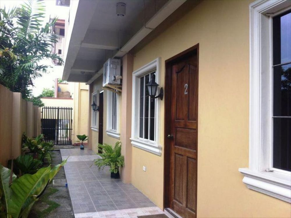 Фото Spurlock Residences