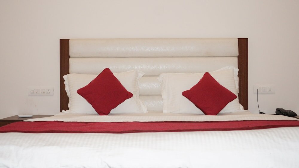 Фото Hotel Aakash Residency