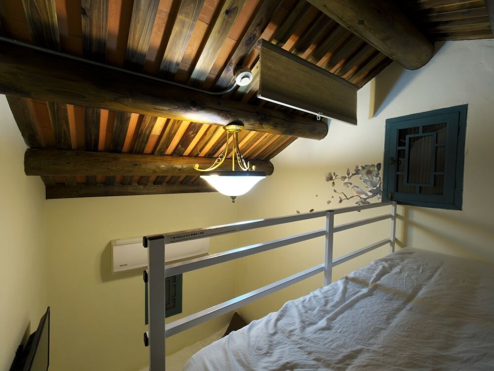 Фото Old Min House II