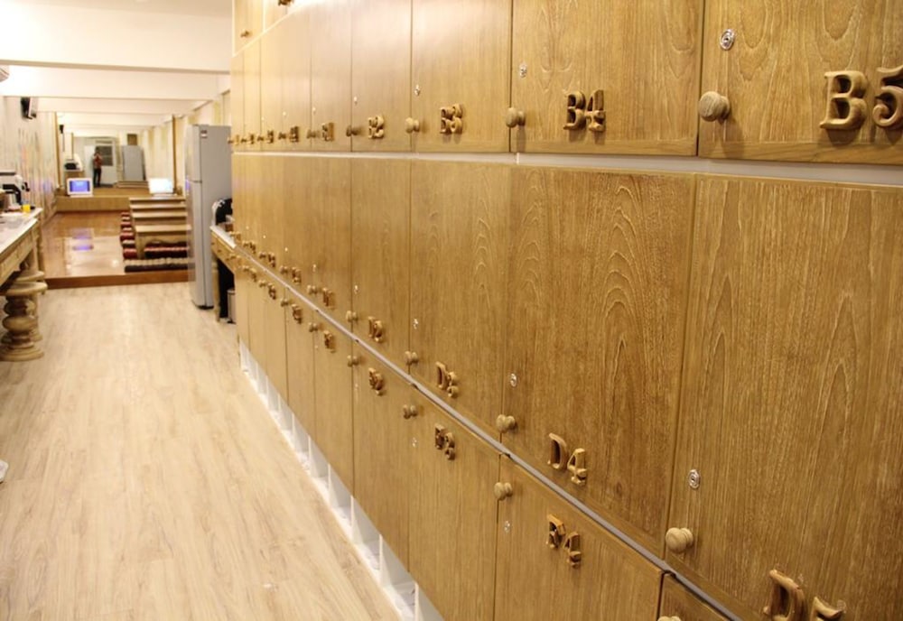 Фото Mariya Lady Hostel At Suvarnabhumi Airport - Female Only