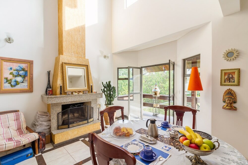 Фото Three Little Birds Hospedagem